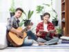 Musik, Film, dan Gadget Baru Jadi Obrolan Anak Muda